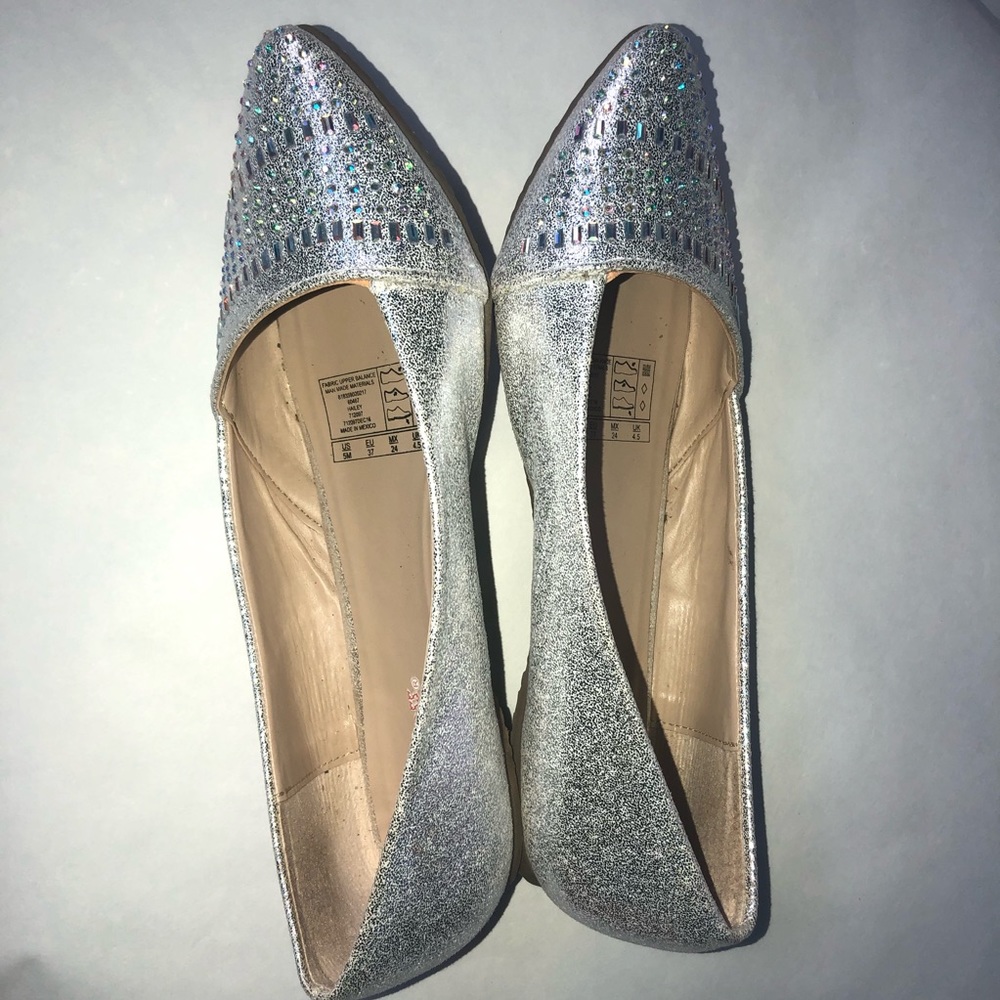 Beautiful Pointed flats - Picture 7 of 7